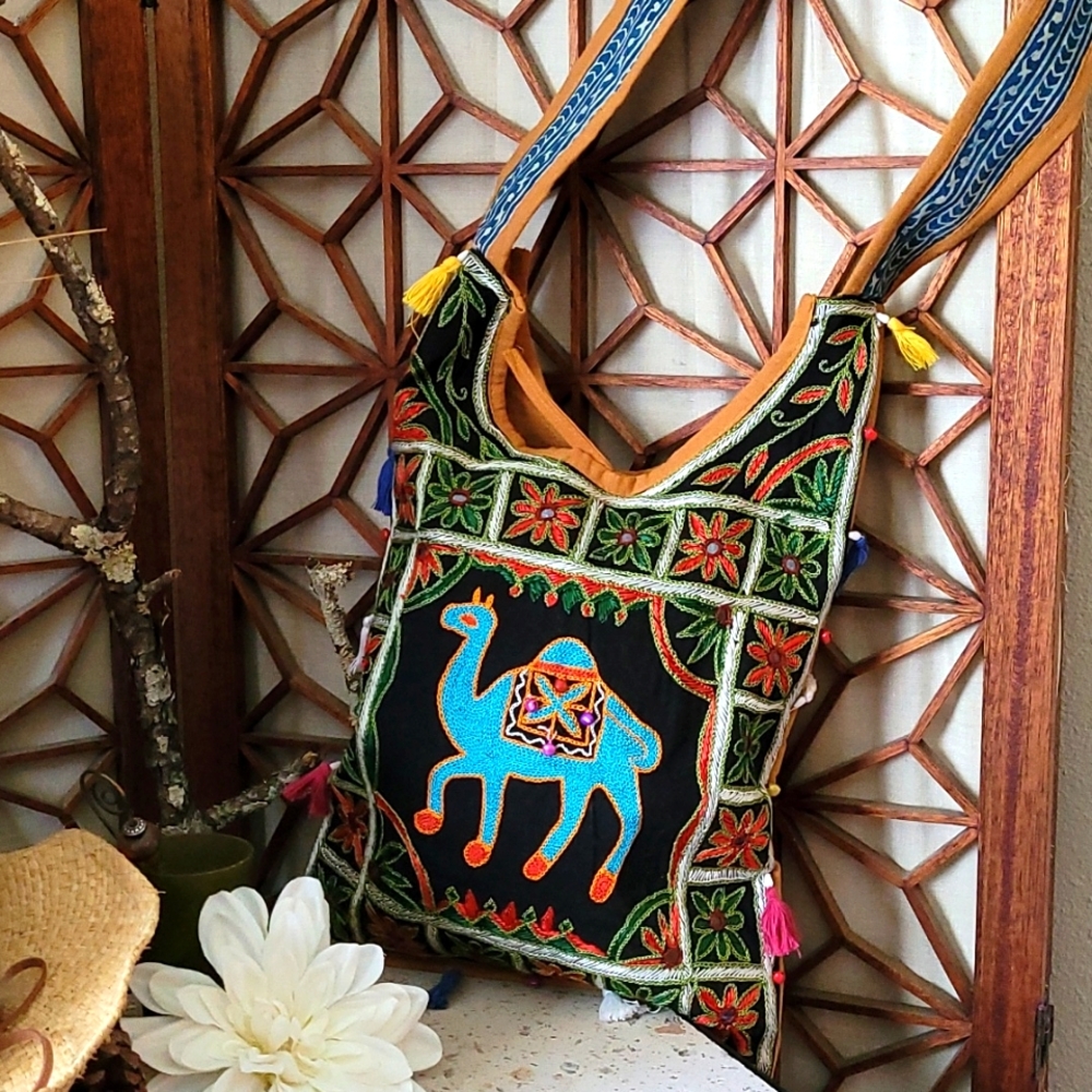 NEW BO HO TASSEL EMBROIDERED MULTI HANDBAG UNIQUE